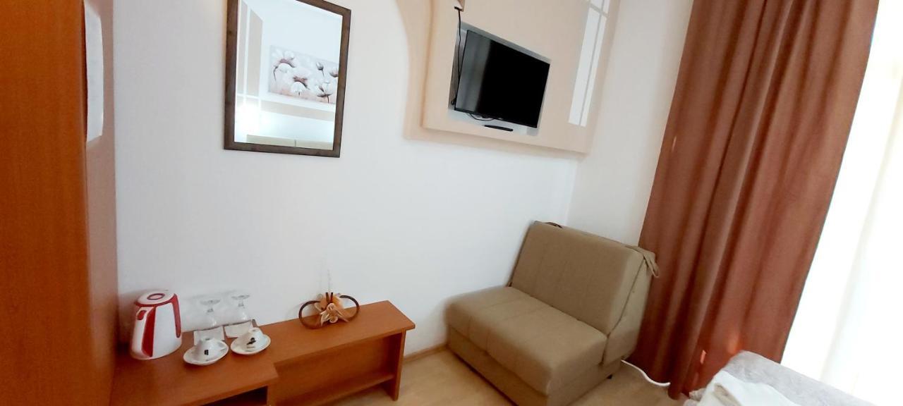 Auberge de jeunesse Adica Prenociste Sport Wellness Centar - Bazeni à Ada Extérieur photo